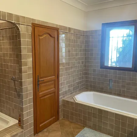 Portman 滨海卡瓦莱尔